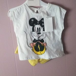Baby girl 2 piece short set with yellow sandles